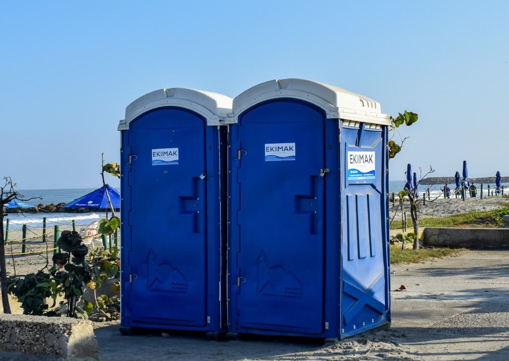 Baños portátiles al aire libre